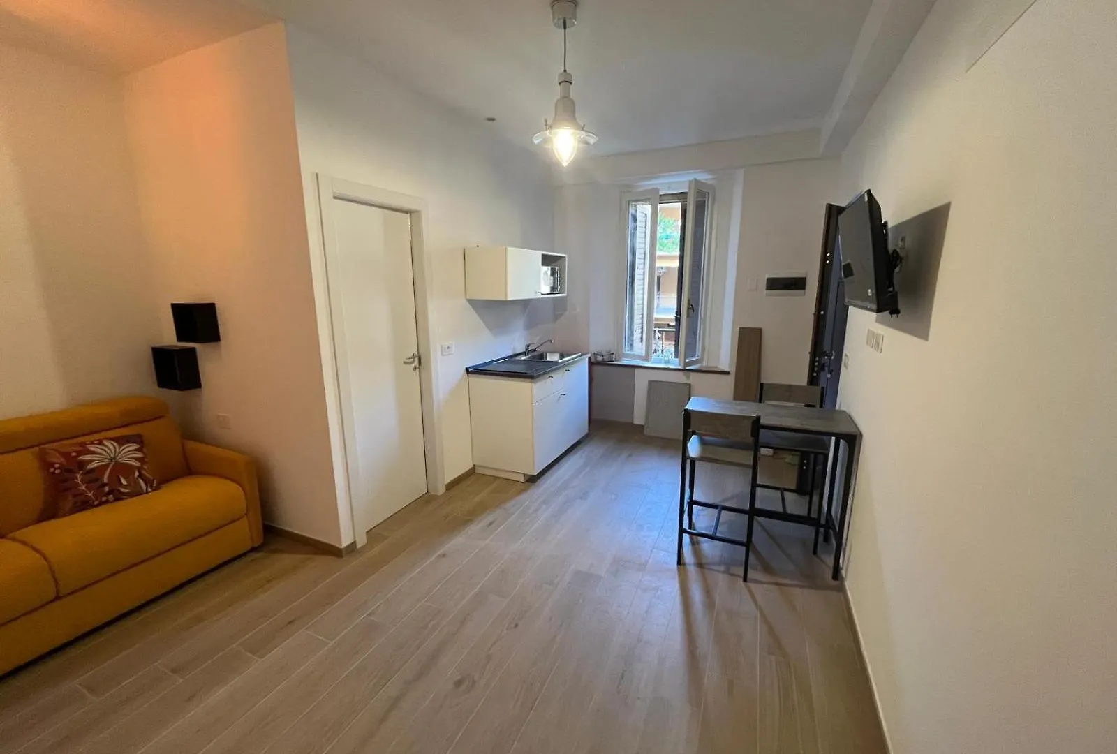 Isola New House Apartment Milan